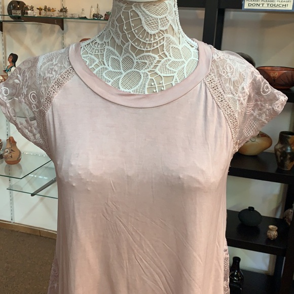 Gorgeous POL tee shirt with lace detail❤️❤… - Picture 10 of 11